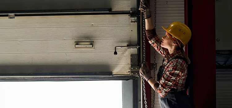 Addressing Common Garage Door Stoppage Issues in Schertz, TX